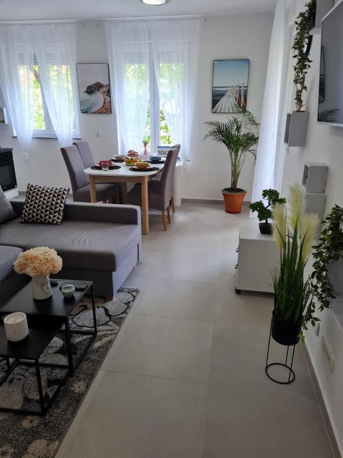 Apartment Alea Senj  Esterno foto
